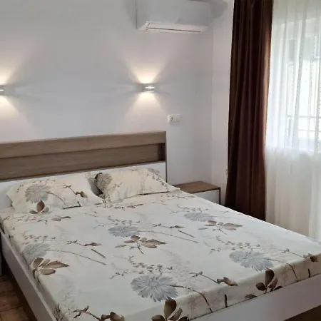 Relax Апартаменты *